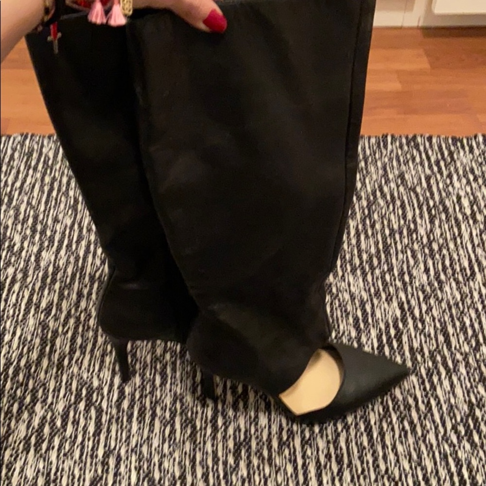 Jessica Simpson boot/heel